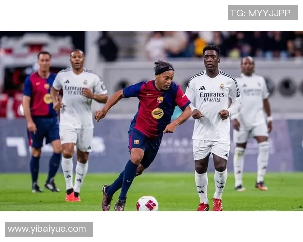 足球明星骑车精彩瞬间合集带你领略运动与激情的完美结合